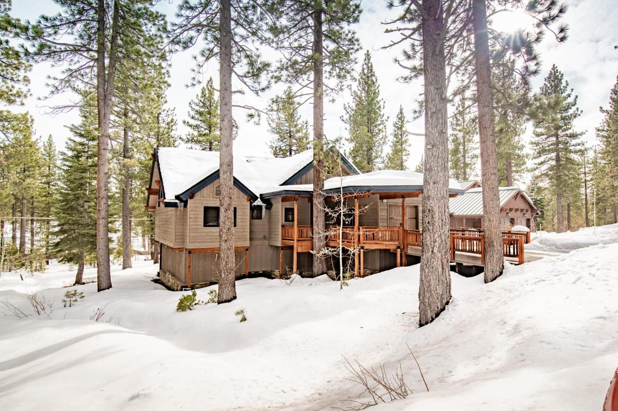 Coyote Moon By Avantstay Cabin Wsauna Mins From Dt Truckee Northstar Екстериор снимка