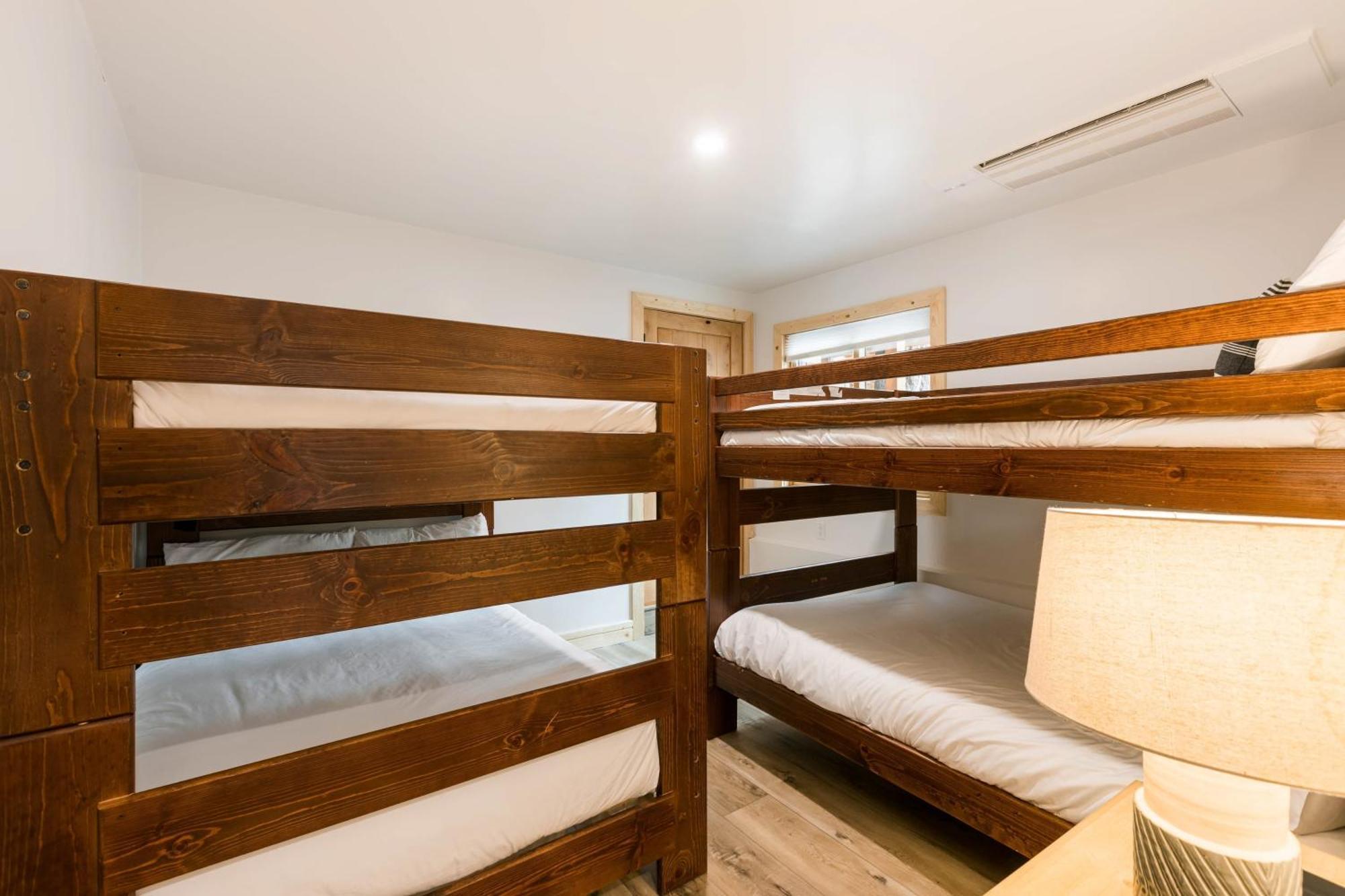 Coyote Moon By Avantstay Cabin Wsauna Mins From Dt Truckee Northstar Екстериор снимка