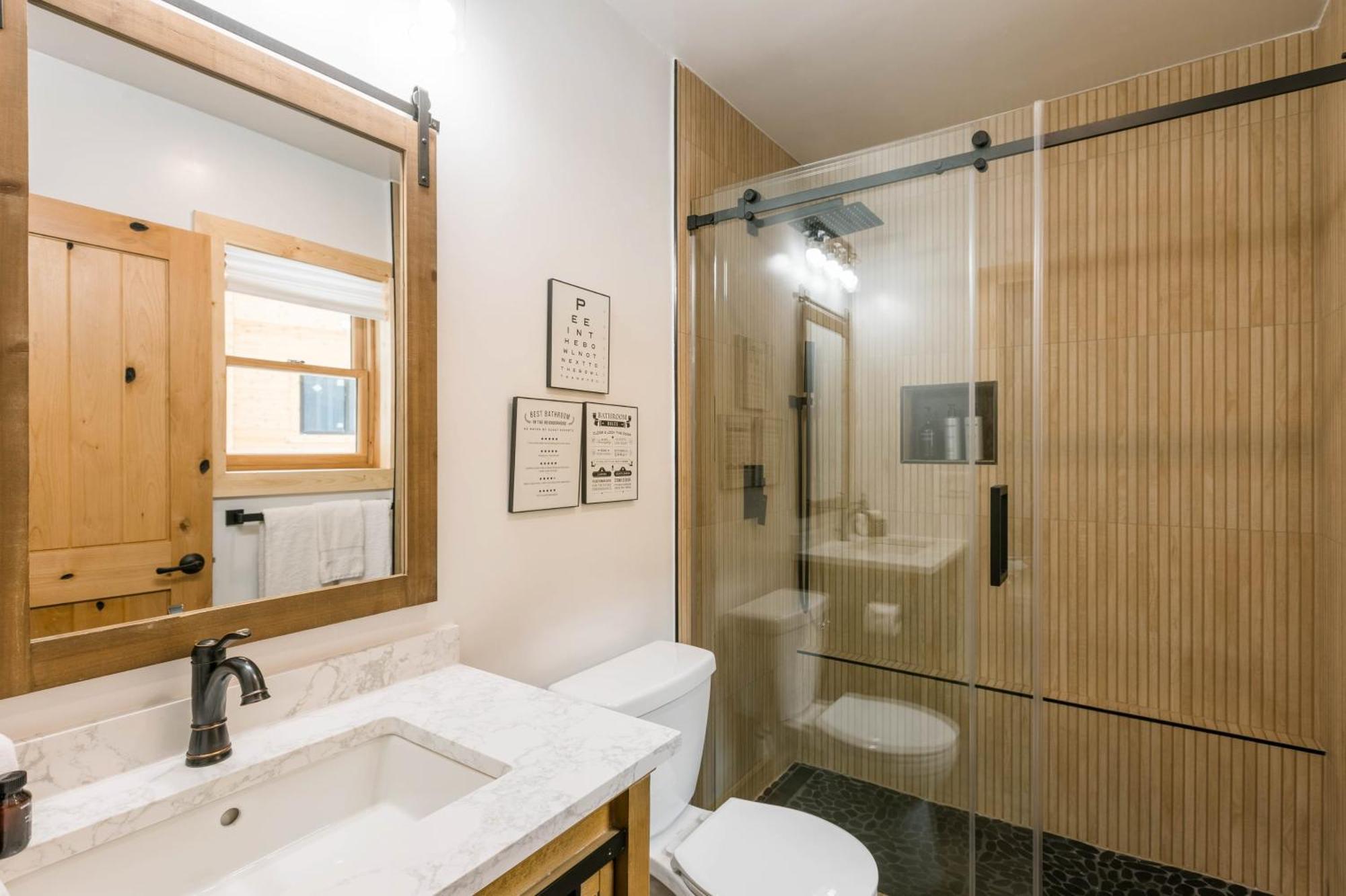 Coyote Moon By Avantstay Cabin Wsauna Mins From Dt Truckee Northstar Екстериор снимка